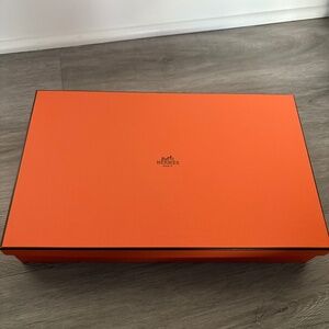 Hermes box